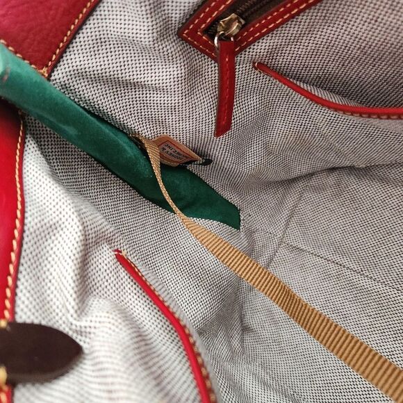 Dooney & Bourke Red Leather Florentine Large Zip Barlow Shoulder Bag NEW! - Picture 8 of 12